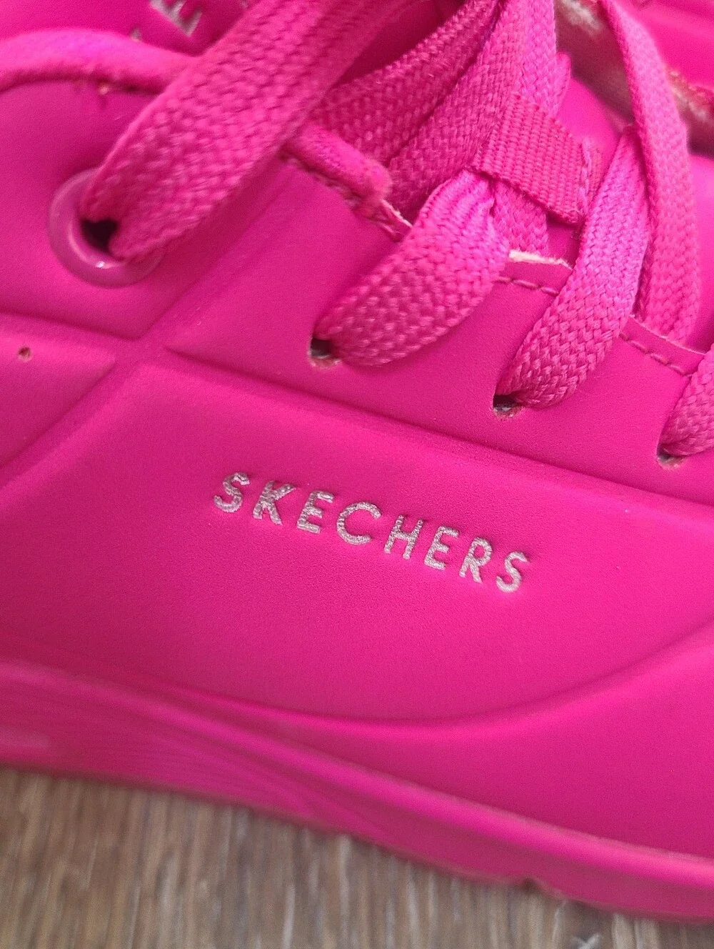 Skechers hot pink